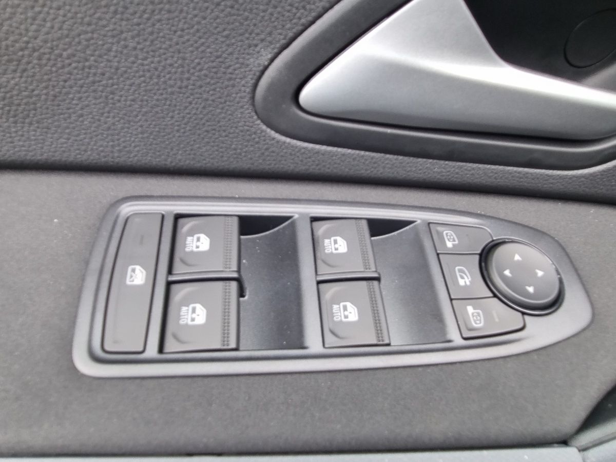 Fahrzeugabbildung Dacia Bigster Journey hybrid-G 150 4x4