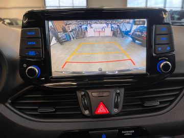 Hyundai i30 YES! Plus *PANO*AHK*KAMERA*NAVI*CARPLAY*TEMP