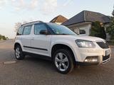 Skoda Yeti 2.0 TDI Outdoor Elegance,AHK, Bi-Xen,1.Hand