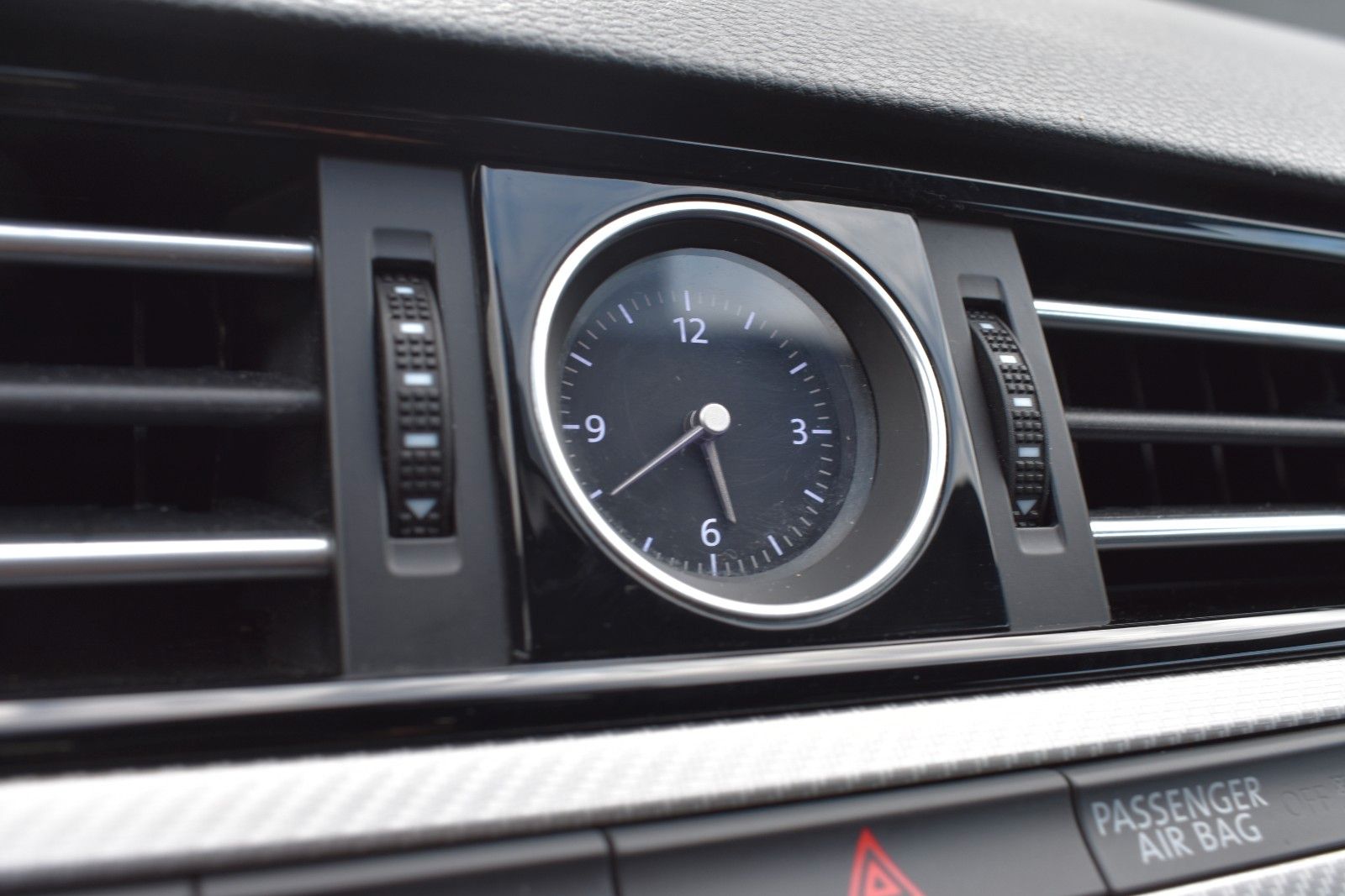 Fahrzeugabbildung Volkswagen Arteon R-Line 4Motion PANO/AHK/STH/MASAGE/DYNAUD