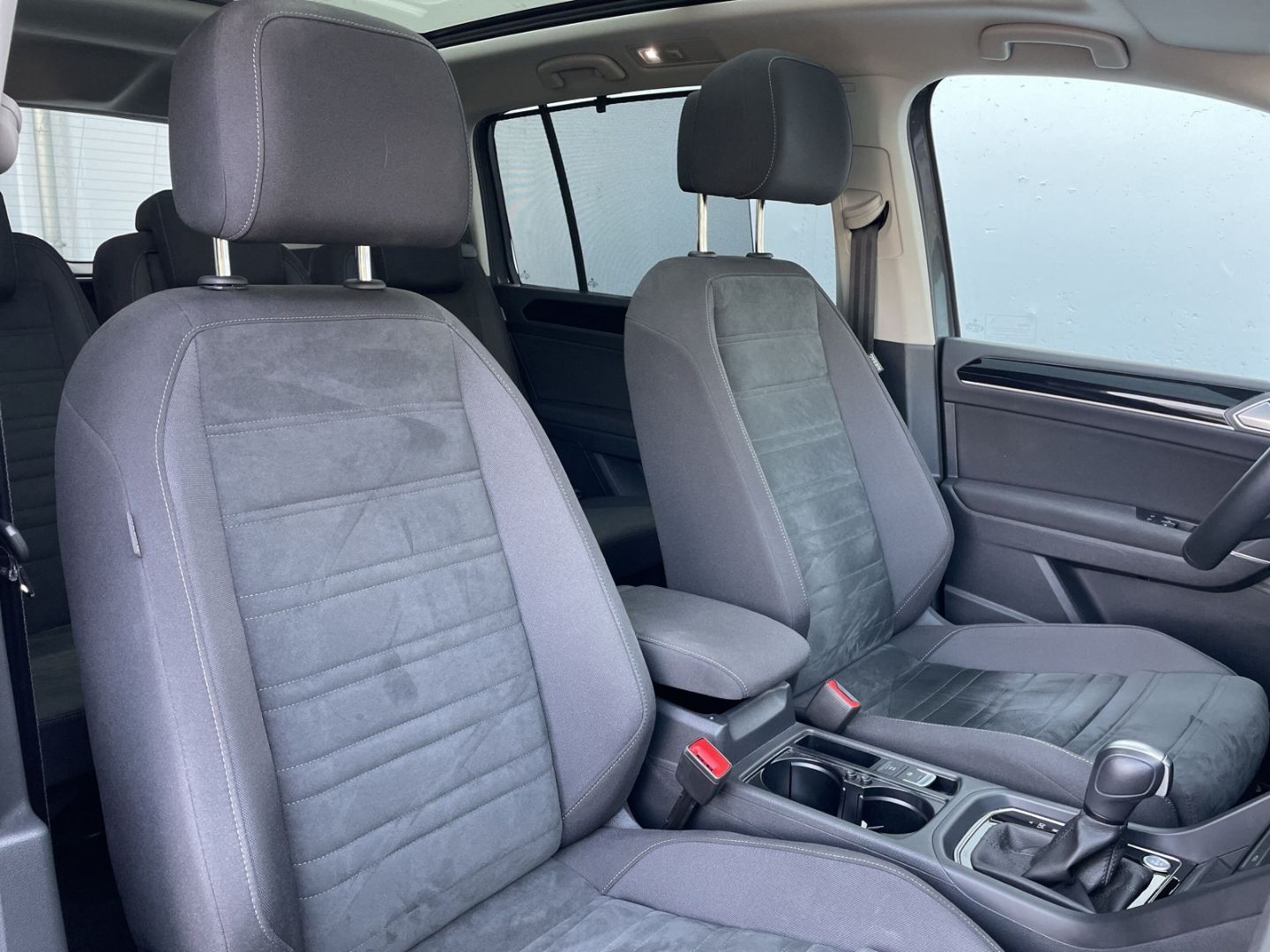 Touran 1.5 TSI DSG R-Line ACC/Navi/LED/Pano/CAM 