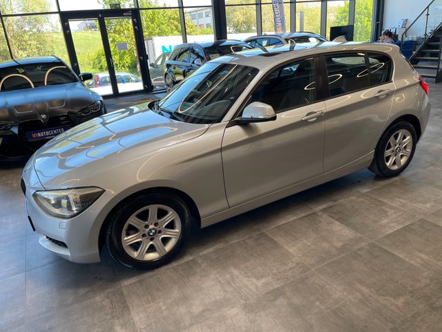 BMW 118  1 Lim. 5-trg. 118 i *NAVI*PDC*SZHZ*TEMPOMAT