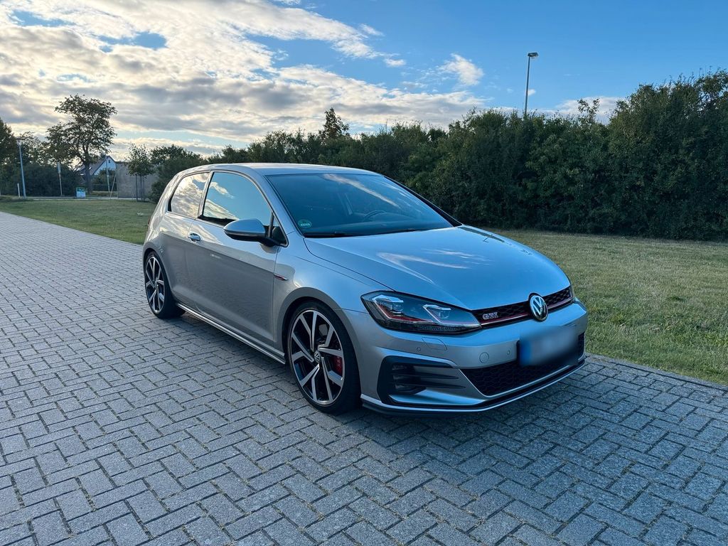 Image of Volkswagen Golf