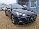 Hyundai i20 Style - Hyundai i20: Style