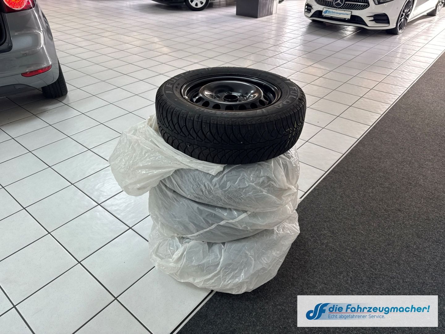 Fahrzeugabbildung Volkswagen Golf Plus VI Match  2-Zonen-Klimaautom*EXPORT