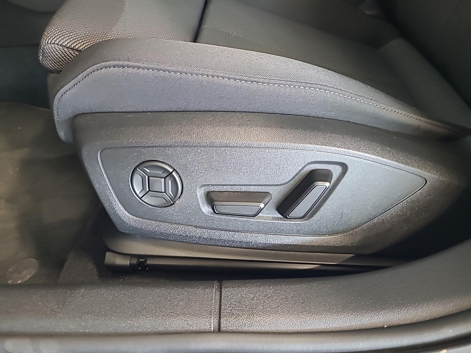 Audi A3 Sportback Hybrid *NAVI*KAMERA*KESSY*LED*5J GA