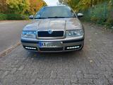 Skoda Octavia 1.9 TDI 74kW Tour Combi Tour - Skoda Octavia aus 2010: Kombi
