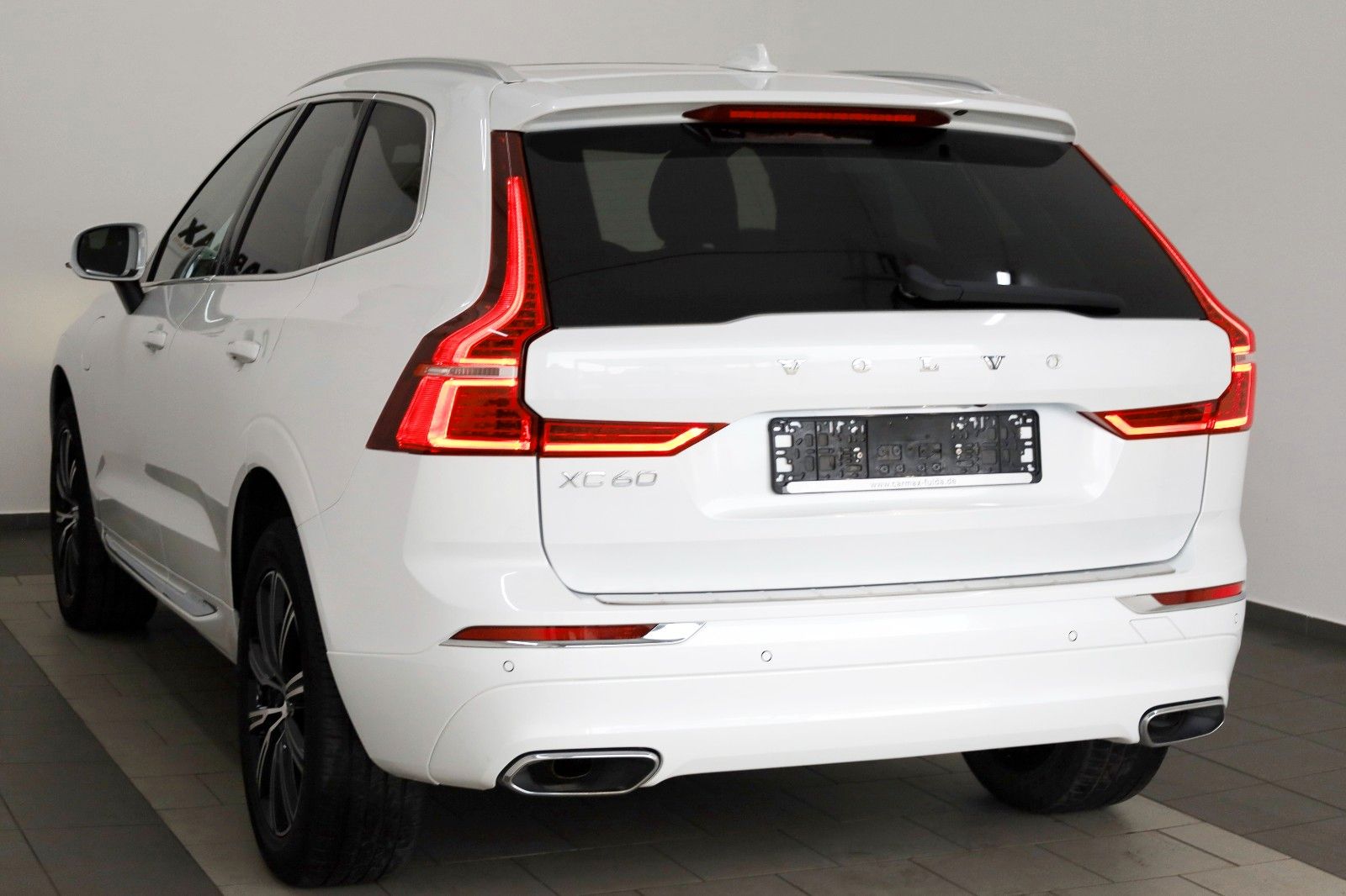 Fahrzeugabbildung Volvo XC60 Inscription T6 AWD,Leder,Kamera,Panoram,AHK