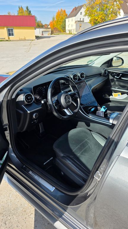 MERCEDES-BENZ C-Class 2023