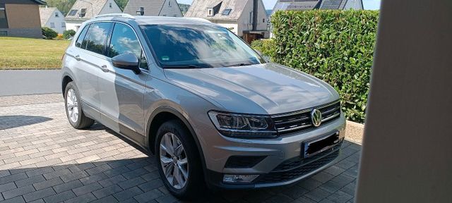 Volkswagen Tiguan Highline 2.0 TSI - 4 Motion- ACC - LED