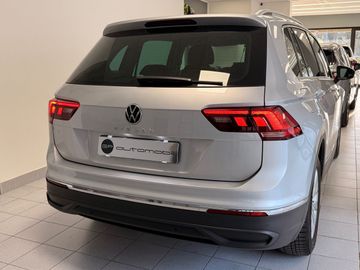 Volkswagen Tiguan - 4