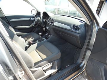 Audi Q3 - 6