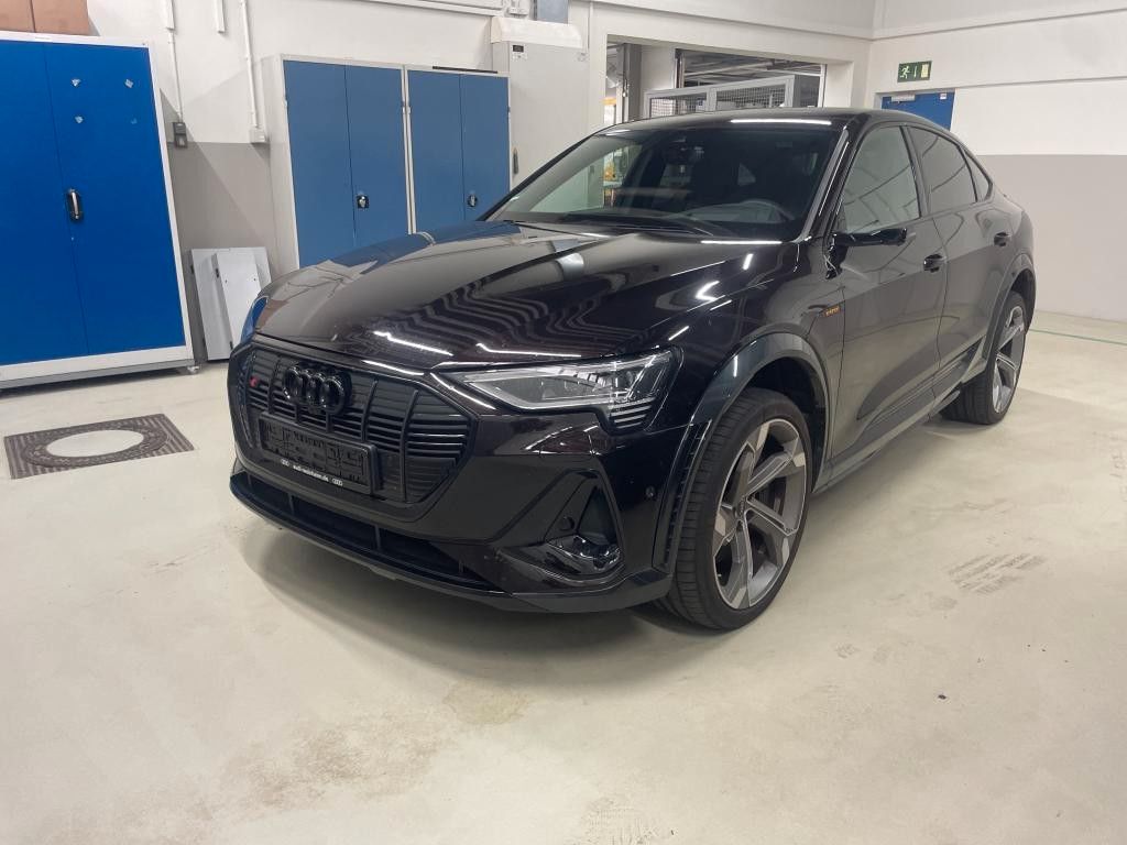 Image of Audi e-tron
