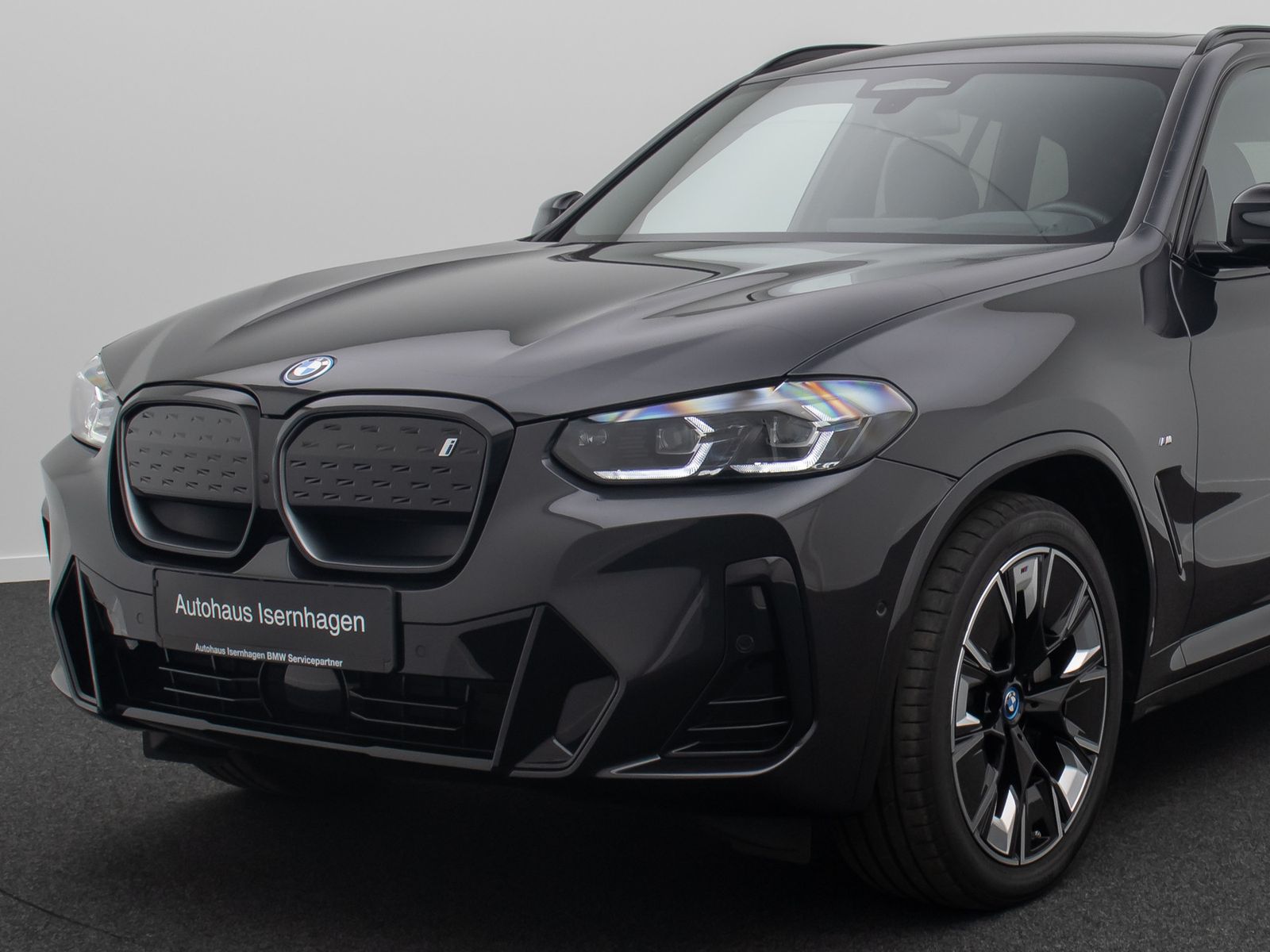 Fahrzeugabbildung BMW iX3 Impressive M Sport 360° HUD DAB Panorama 20"