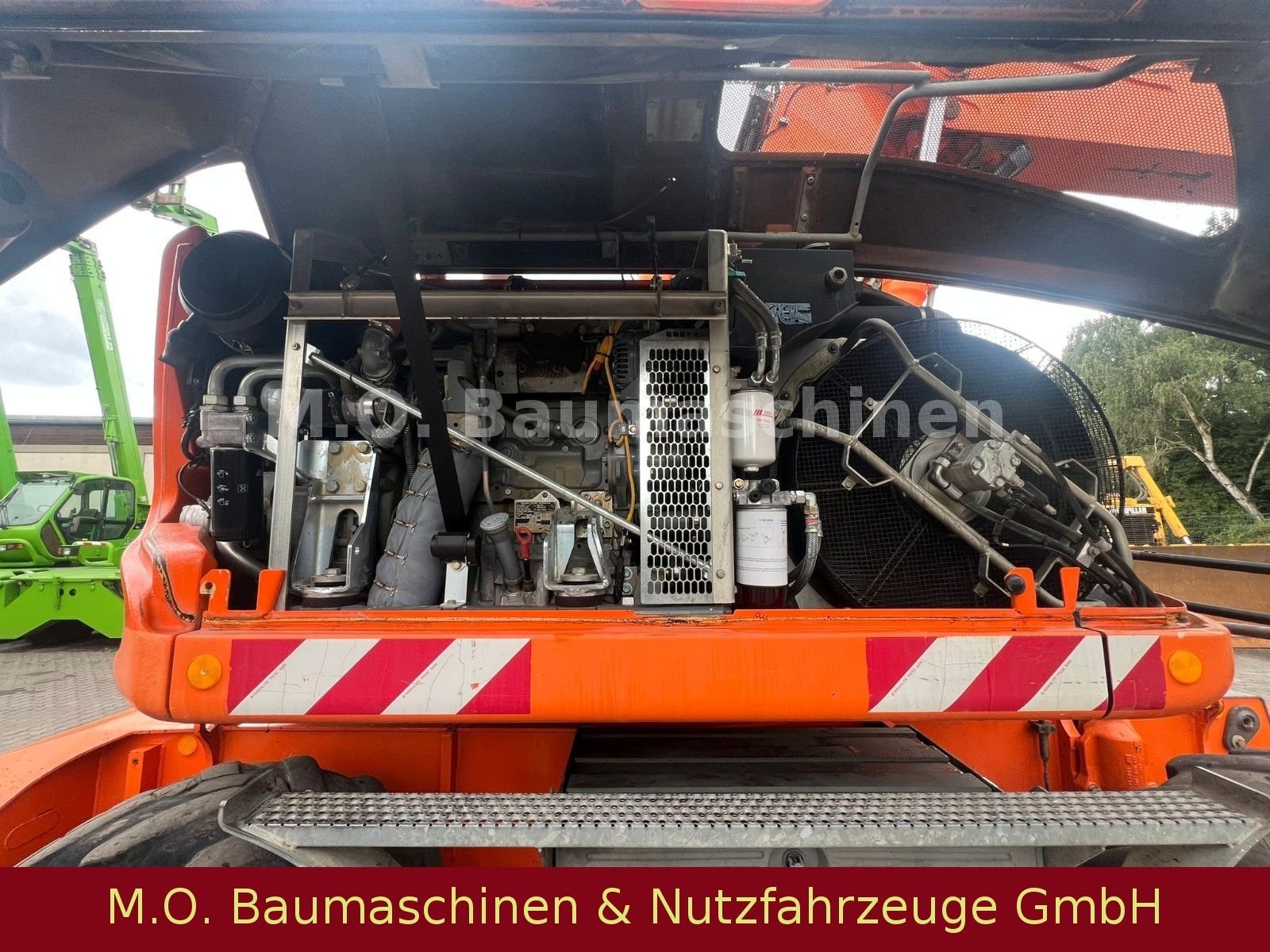 Fahrzeugabbildung Liebherr A914 COMPACT LITRONIC 14T