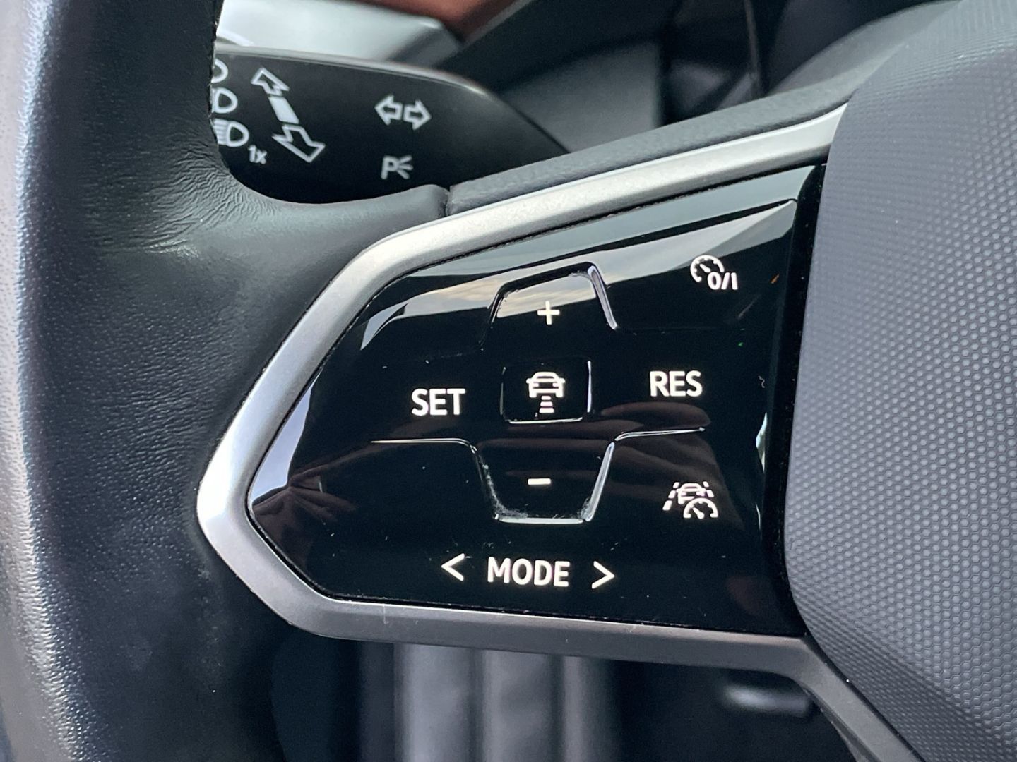 ID.4 Pure Performance Wärmepumpe/360°Kamera/HUD/