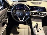 BMW 320i xDrive KOMF+HUD+LED+LiveProf+TEMP+AL+DAB+ - BMW 320 mit Benzin-Antrieb: Schwarz, Sitzheizung, Limousine
