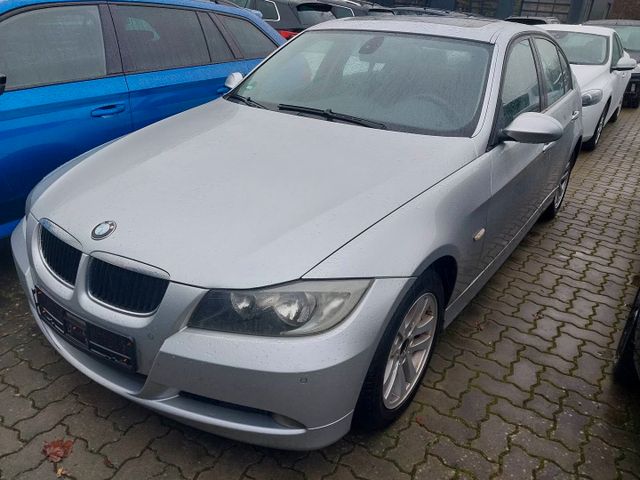 BMW 320*I*STEPTRONIC*KLIMAAUTOMATIK*LEDER*SHZ*