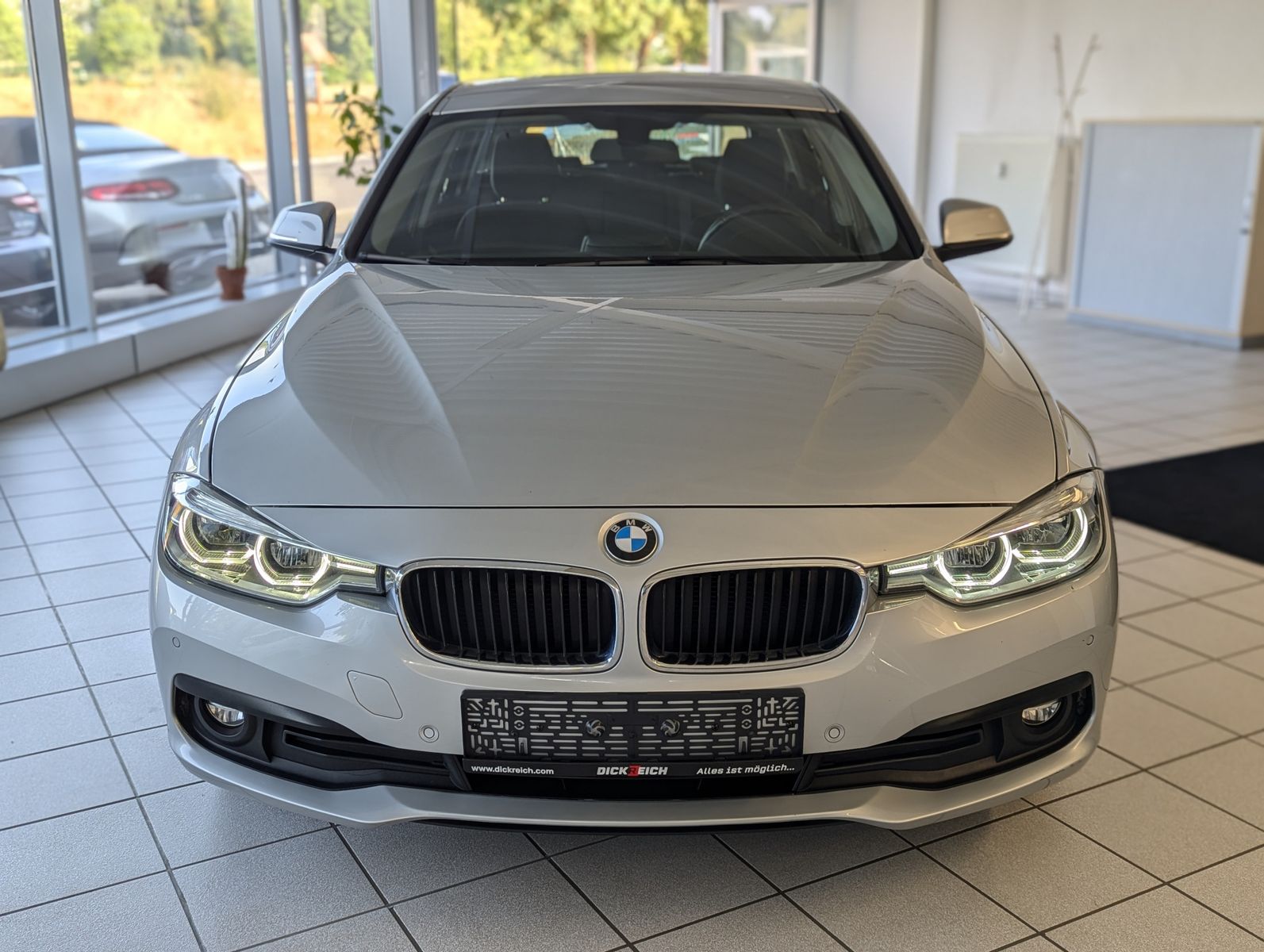 Fahrzeugabbildung BMW 320 d Efficient Dynamics LCI LED PDC