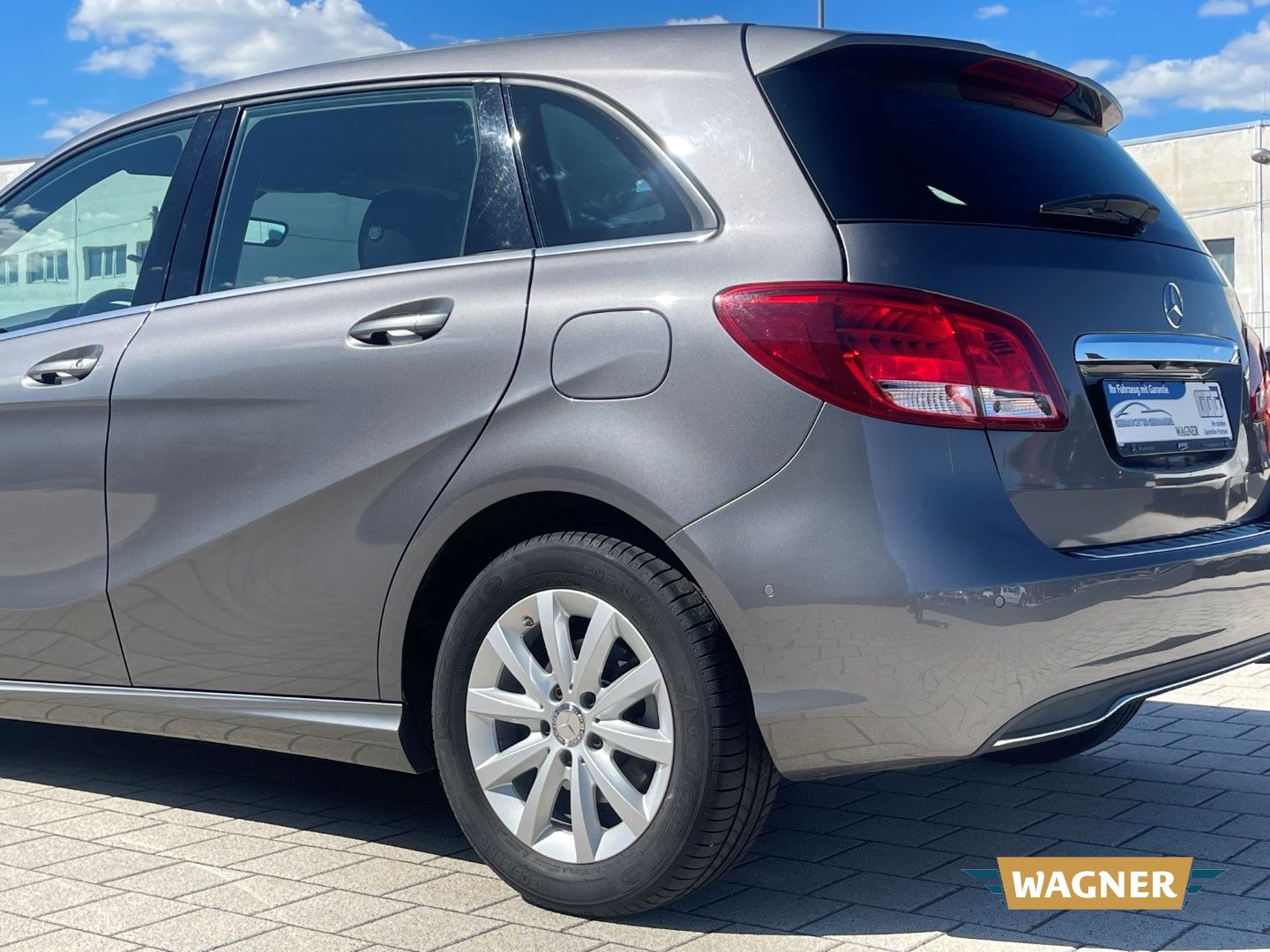 Fahrzeugabbildung Mercedes-Benz B 180 Sitzheizung Klimaanlage Isofix 2-Hand