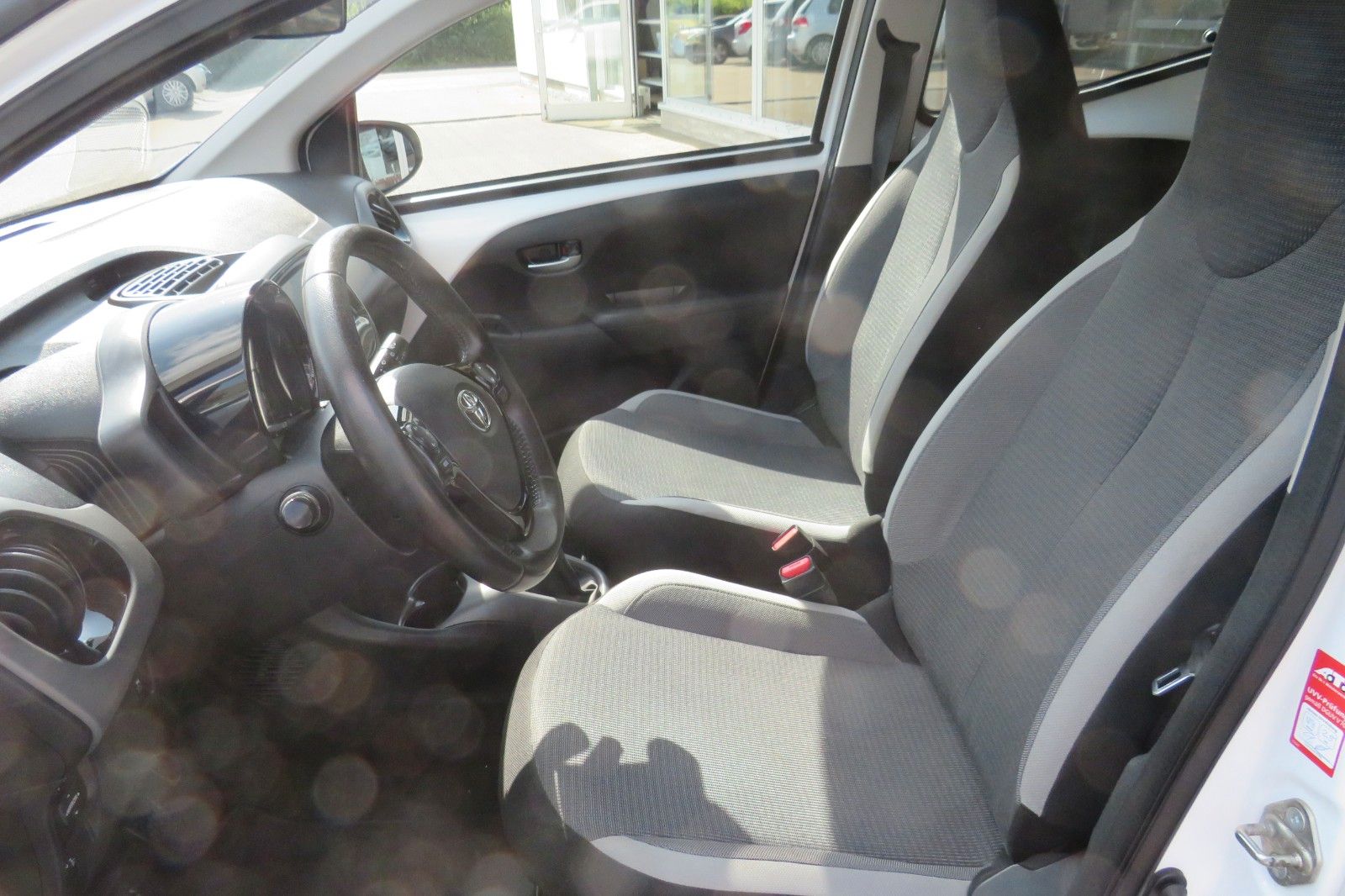 Fahrzeugabbildung Toyota Aygo AYGO X-PLAY SITZH. APP-CONNECT KLIMA 1H.