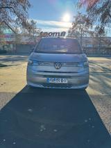 Volkswagen T7 Multiva 2.0 TDI Style LÜ Pano/HUD/AHK/DCC - Volkswagen T7 Multivan mit Diesel-Antrieb: Massagesitze
