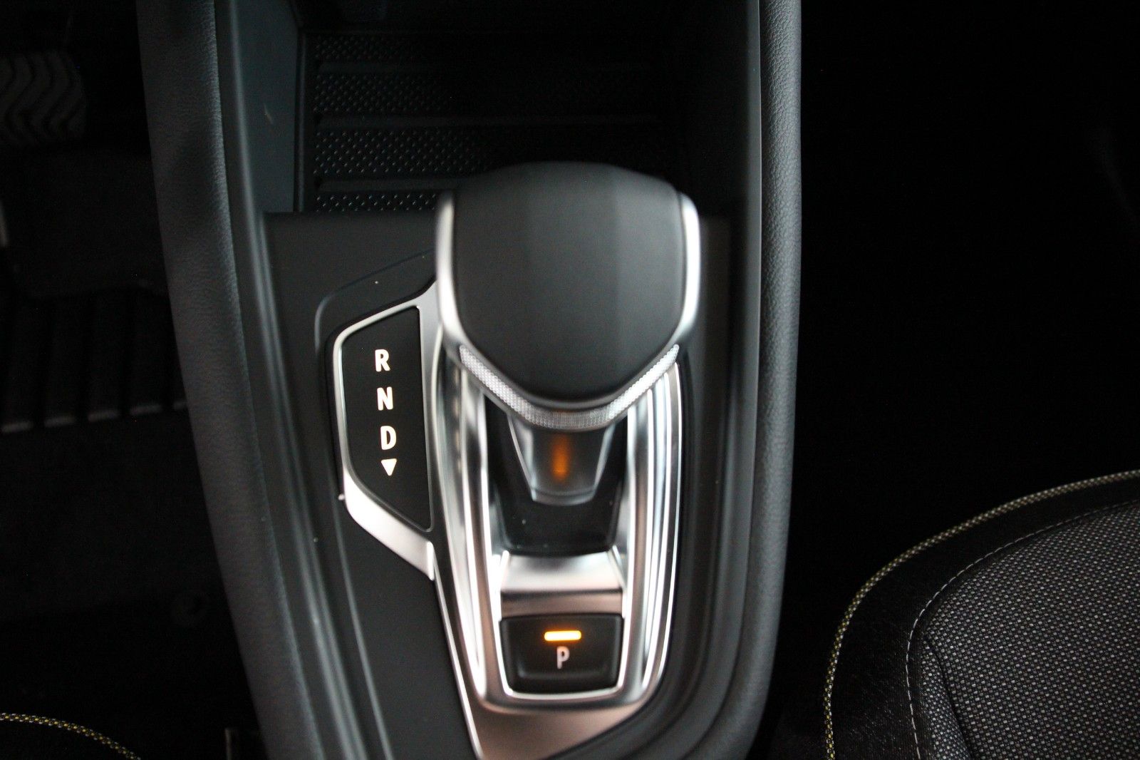 Fahrzeugabbildung Mitsubishi ASX 1.3 T-Benziner Intro Edition DCT