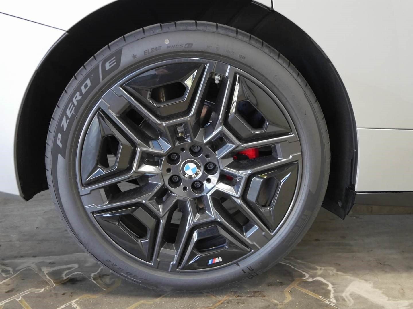BMW iX - Bild 13