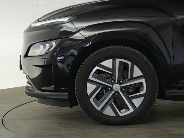 KONA Elektro TREND 64kWH AT+VOLL LED+NAVI+RÜCKFA