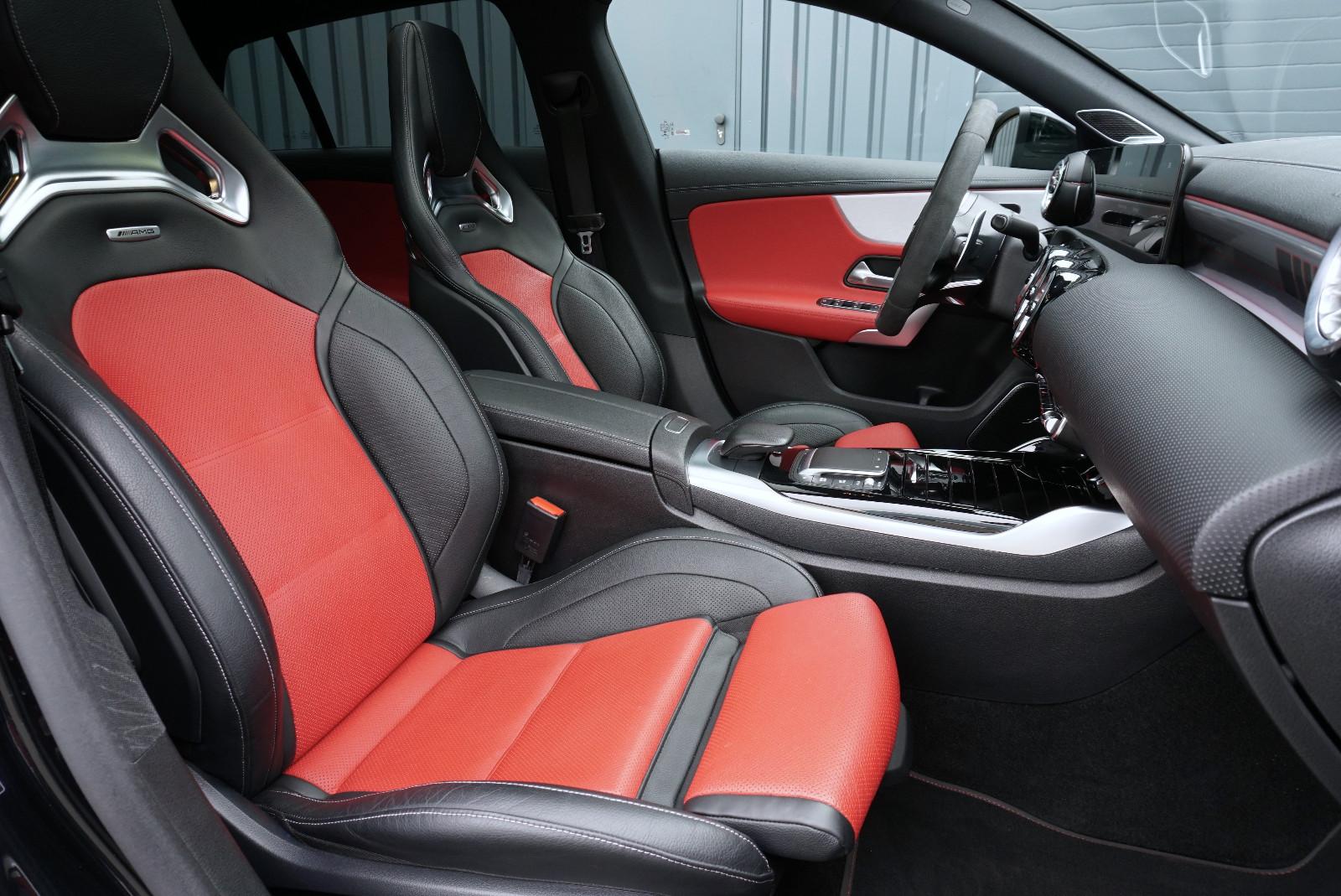 Mercedes-Benz CLA 35 AMG 4M Editio55 AERO PANO RFK Performance