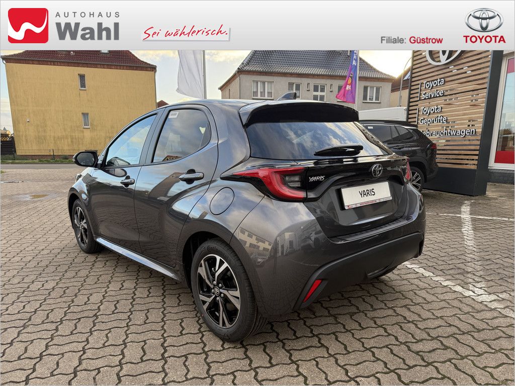 Toyota Yaris 1.5 Hybrid Teamplayer imagem 2