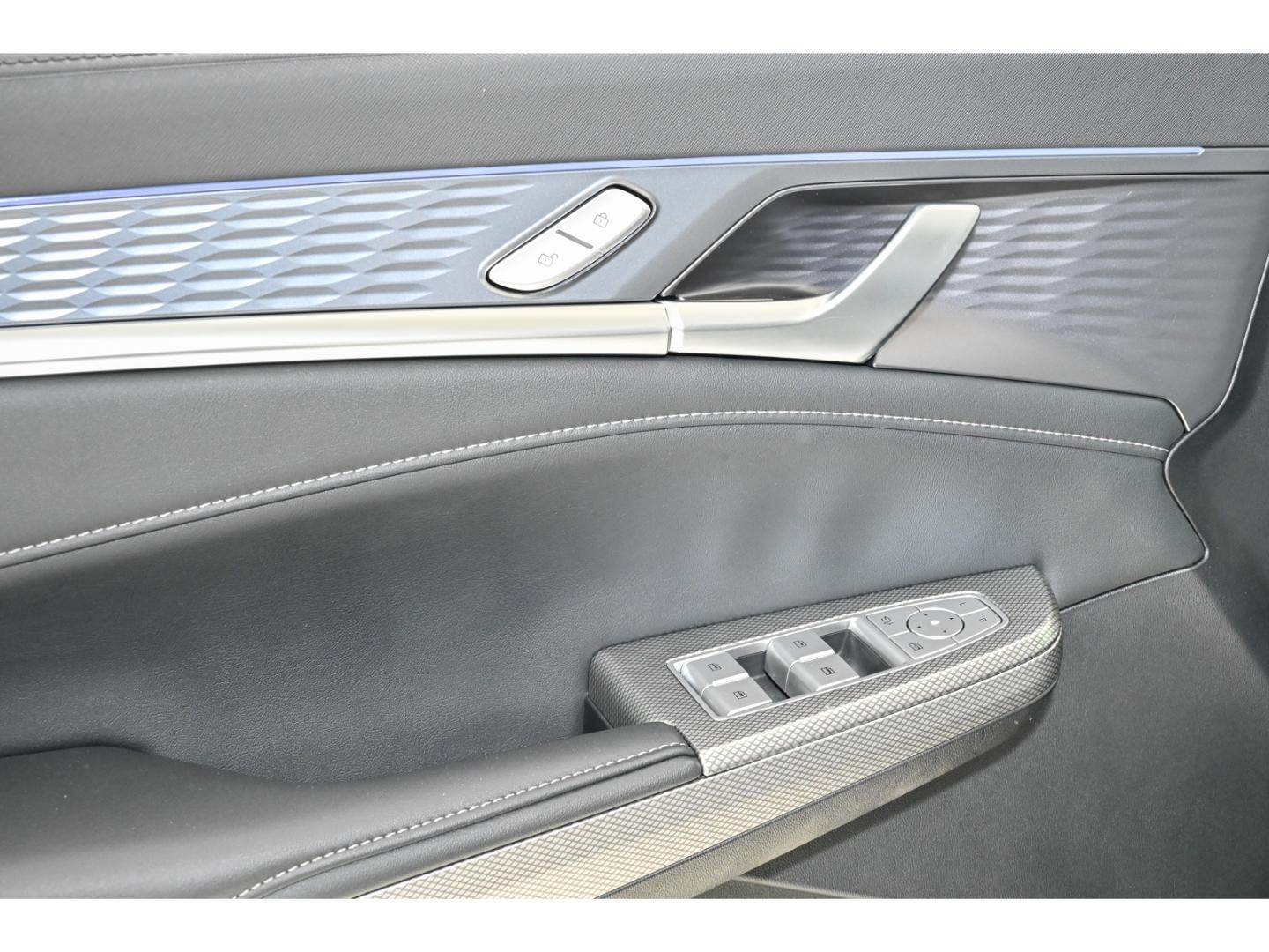 MG S9 PHEV StandHZG El. Panodach Navi Leder Digital