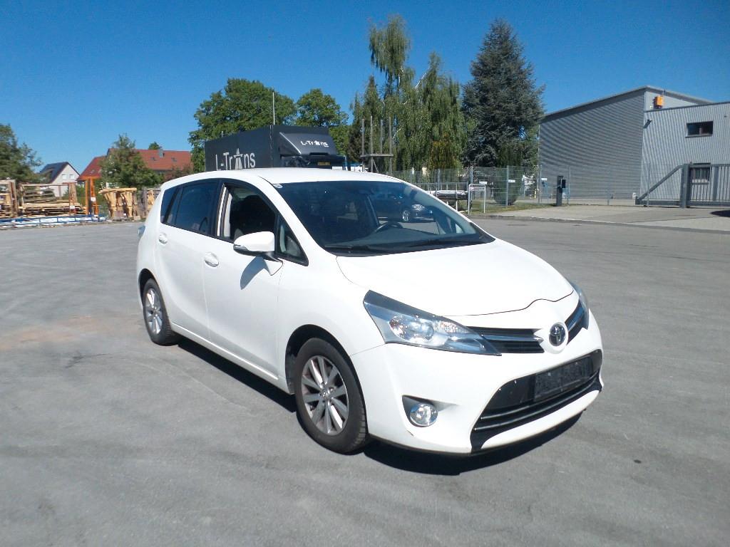 Toyota Verso Basis