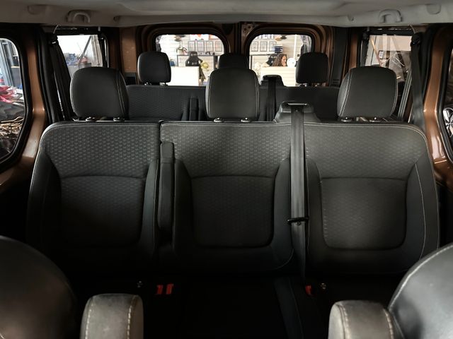 Opel Vivaro B Combi 2,7t *8Sitzer*Navi*AHK*Klima*