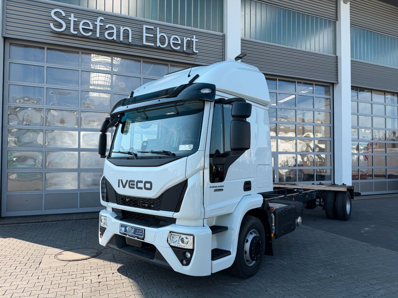 Fahrzeugabbildung Iveco Eurocargo ML140E28/P Bett AHK Klima Standheizung