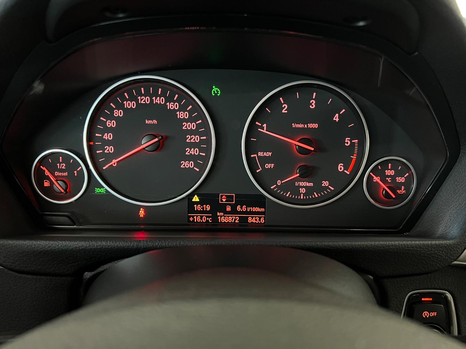 BMW 320 d T xDrive Modern AHK+Bi-Xe+AMB+Keyless uvm