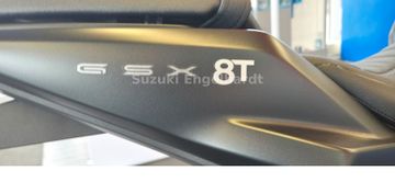 Suzuki GSX 8T