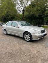 Mercedes-Benz C 240 C -Klasse Lim. C 240 Avantgarde TÜV 7.2027