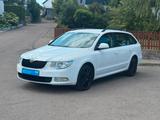 Skoda Superb Combi *TÜV/AU-12/27*AHK*KLIMAAUTO*MFL* - gebrauchte Skoda Superb aus dem Jahr 2012