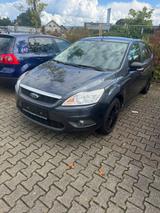 Ford Focus Lim. Style + - Ford Focus aus 2010: ST