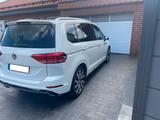 Volkswagen Touran 2.0 TDI 140kW DSG Highline - Vollausstat. - Volkswagen Touran: 140