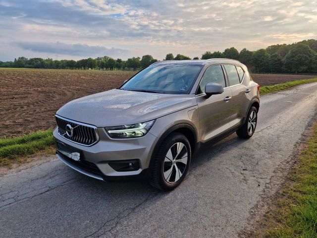 VOLVO XC 40