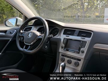 Volkswagen Golf - 5