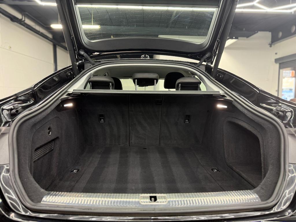 Audi A5 Sportback 40 TFSI S line Schwarz-Paket, Foto 8 von 44