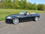Jaguar XK 4.2L V8 Cabriolet - - schwarze Jaguar XK