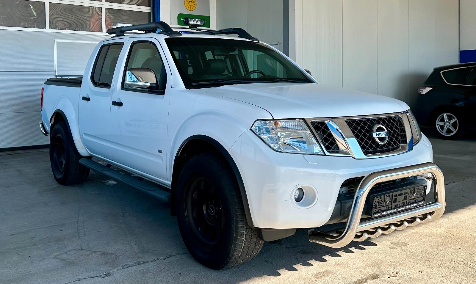 NISSAN NAVARA 3.0 V6 DCI 231ch 4X4 - BVA - CUIR - TOIT OUVRANT - CAMÉRA DE RECUL - ATTELAGE 3,5T