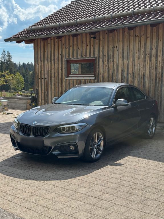 Image of BMW 218