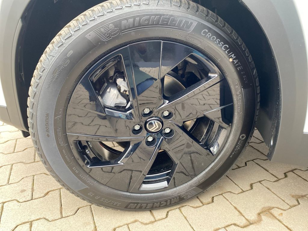 Fahrzeugabbildung Citroën C5 Aircross Hybrid 145 Automatik MAX *NEUES MODE