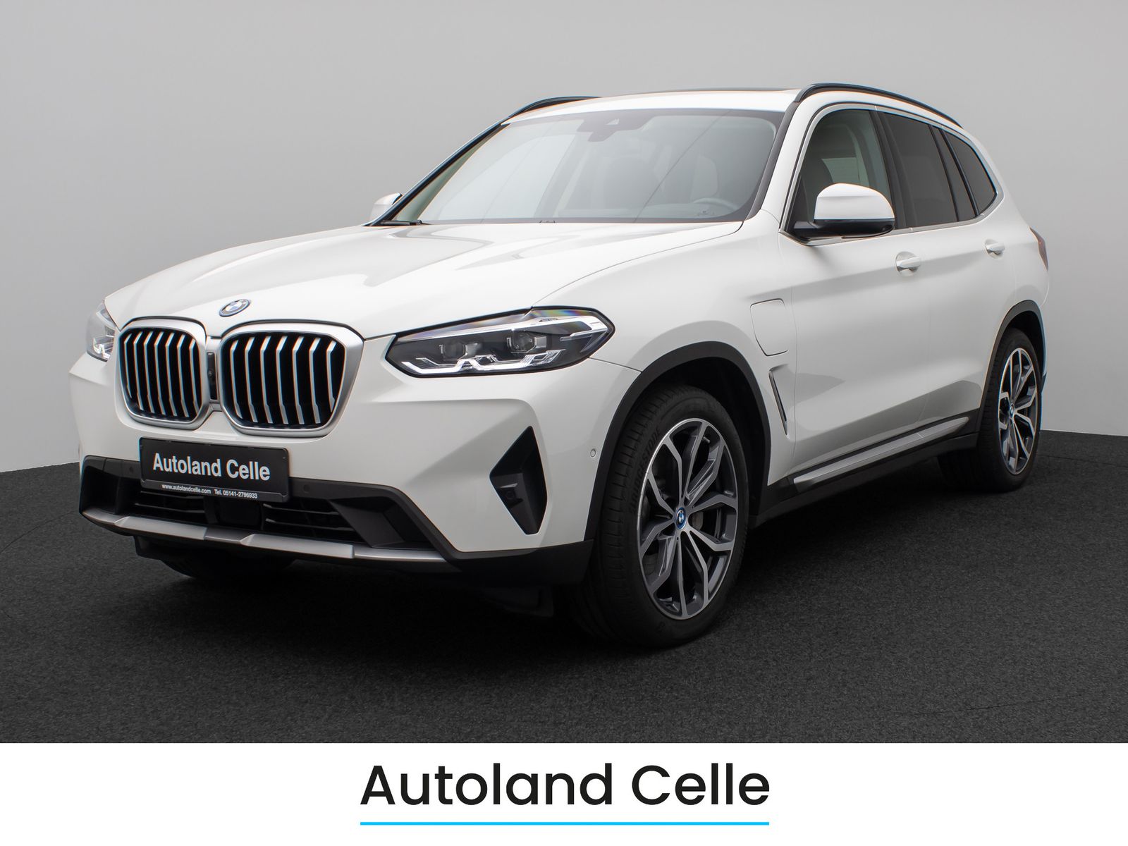 Fahrzeugabbildung BMW X3 xD30e Panorama 360°HUD DAB H/K Komfort 20Zoll