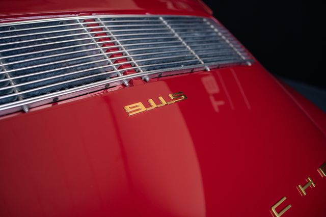 Fahrzeugabbildung Porsche 911 S *1968* Matching Numbers - Gutachten Note 1
